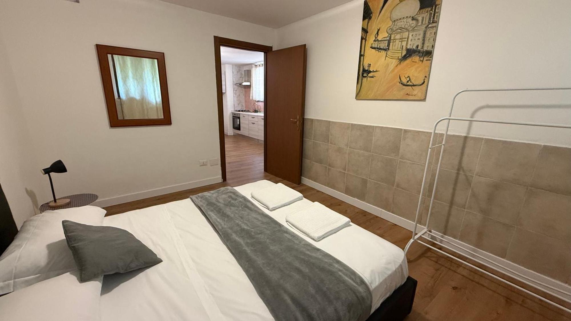 Dehomes - Relax & Business Apartments Buccinasco Værelse billede